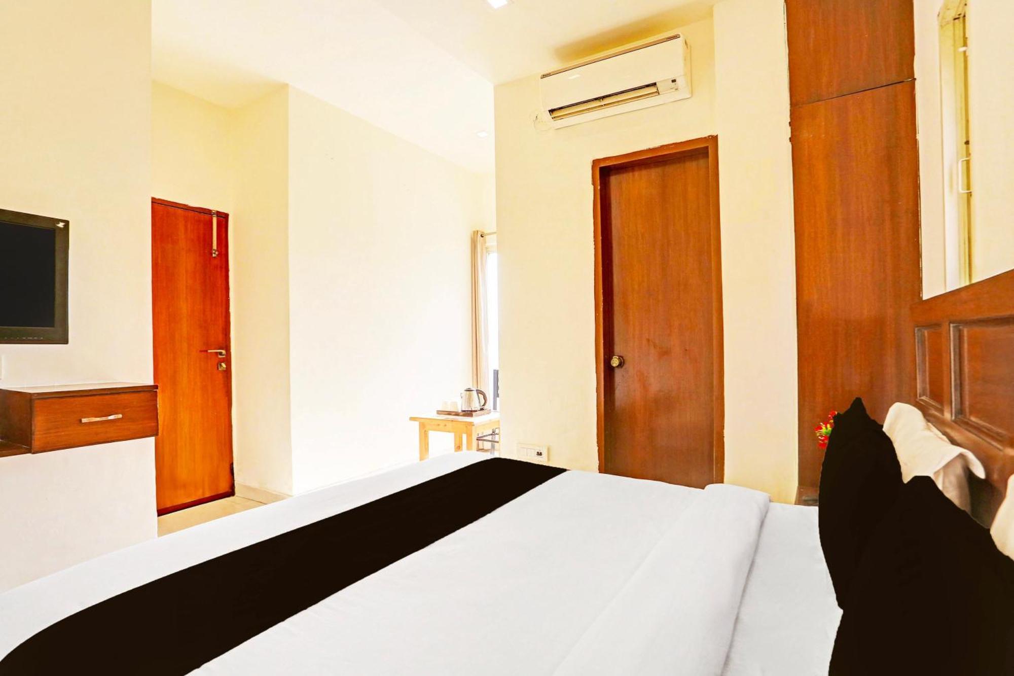 Super Hotel O Sector 45 Formerly Manyavar Chandīgarh エクステリア 写真