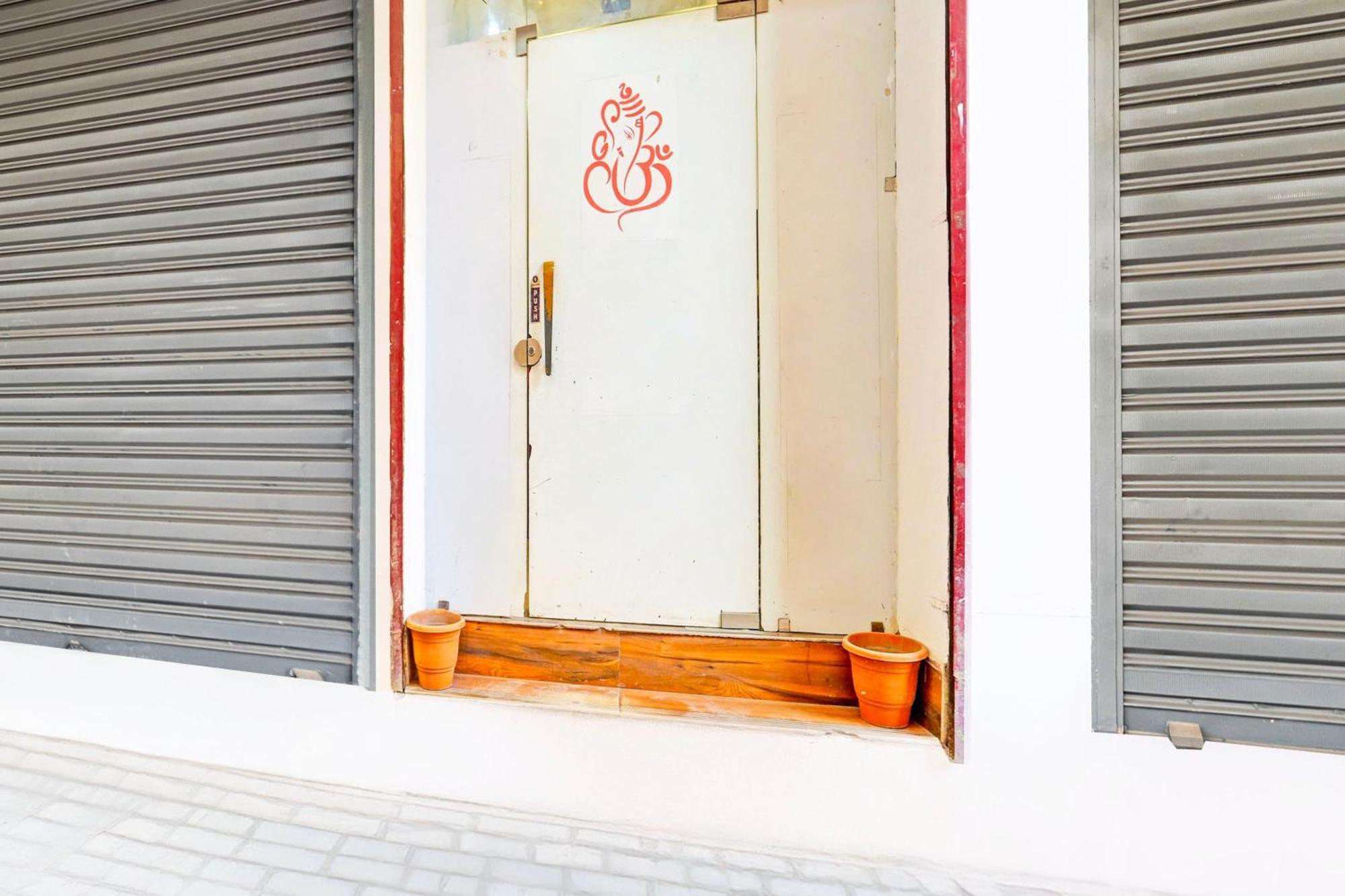 Super Hotel O Sector 45 Formerly Manyavar Chandīgarh エクステリア 写真