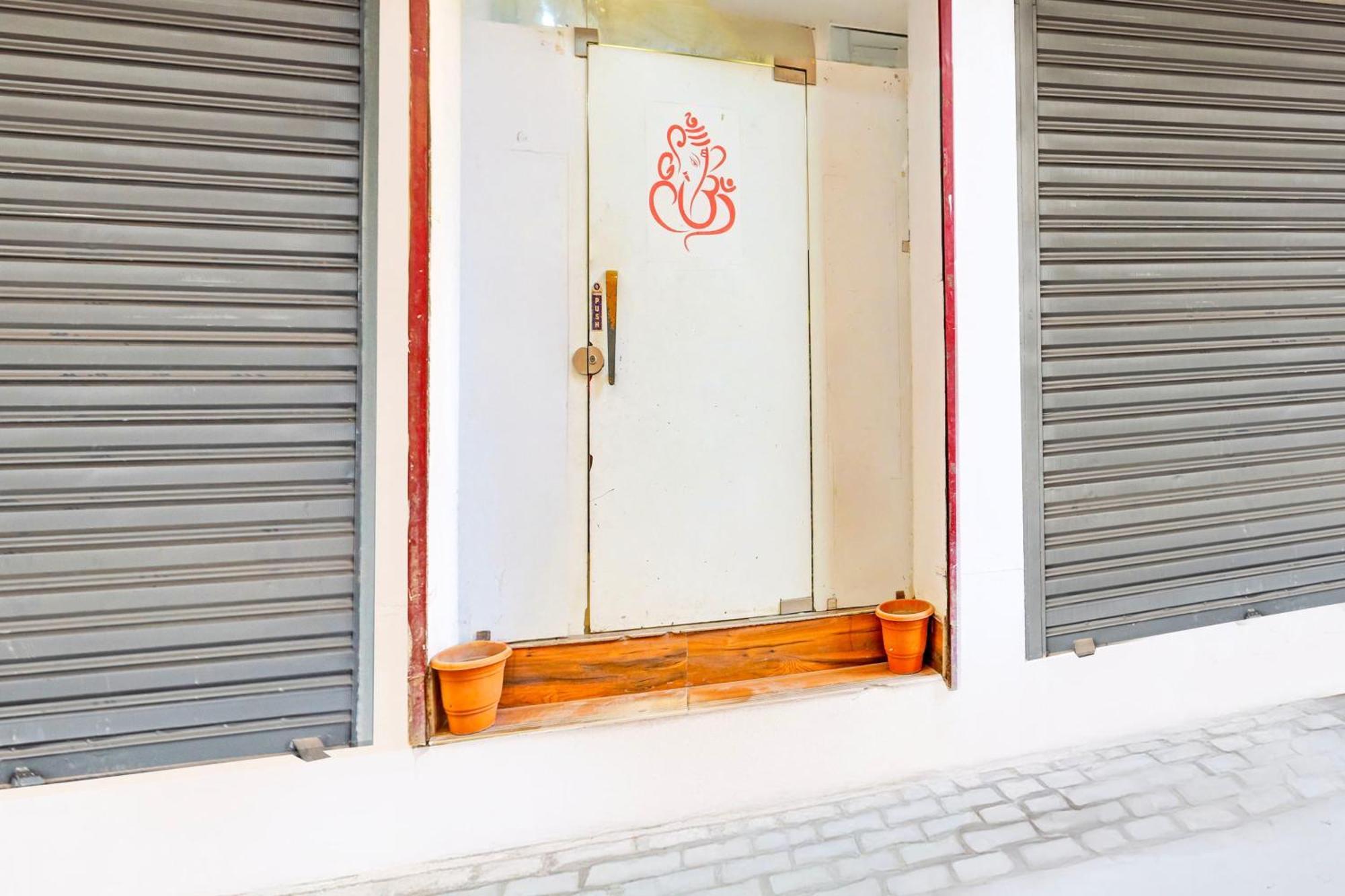 Super Hotel O Sector 45 Formerly Manyavar Chandīgarh エクステリア 写真