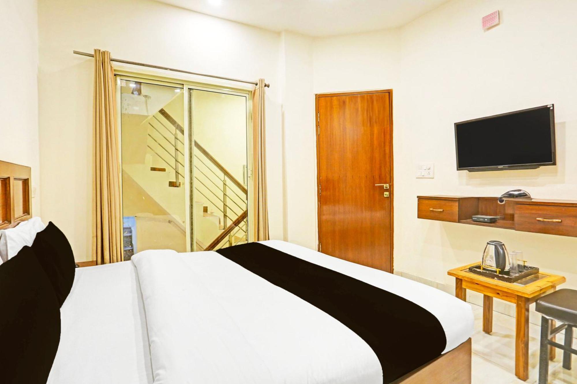 Super Hotel O Sector 45 Formerly Manyavar Chandīgarh エクステリア 写真